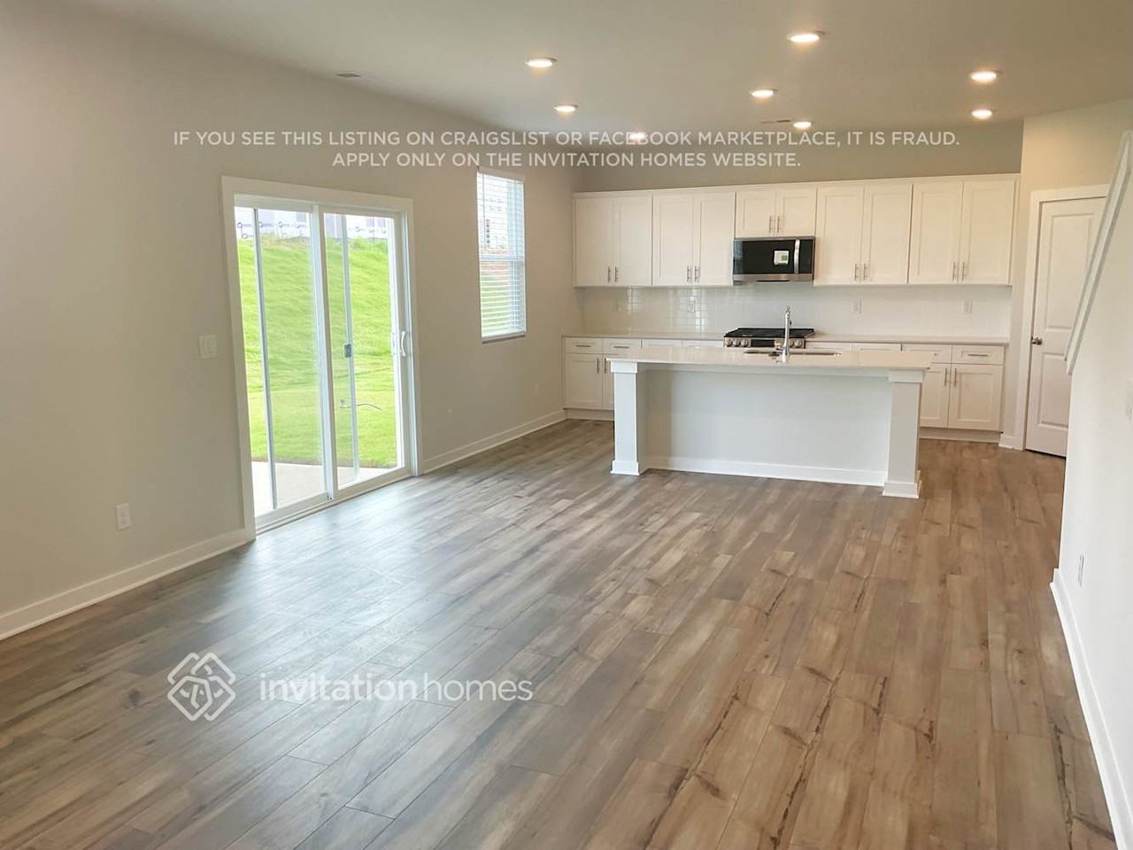 810 Olde England Dr - Photo 3 of 12