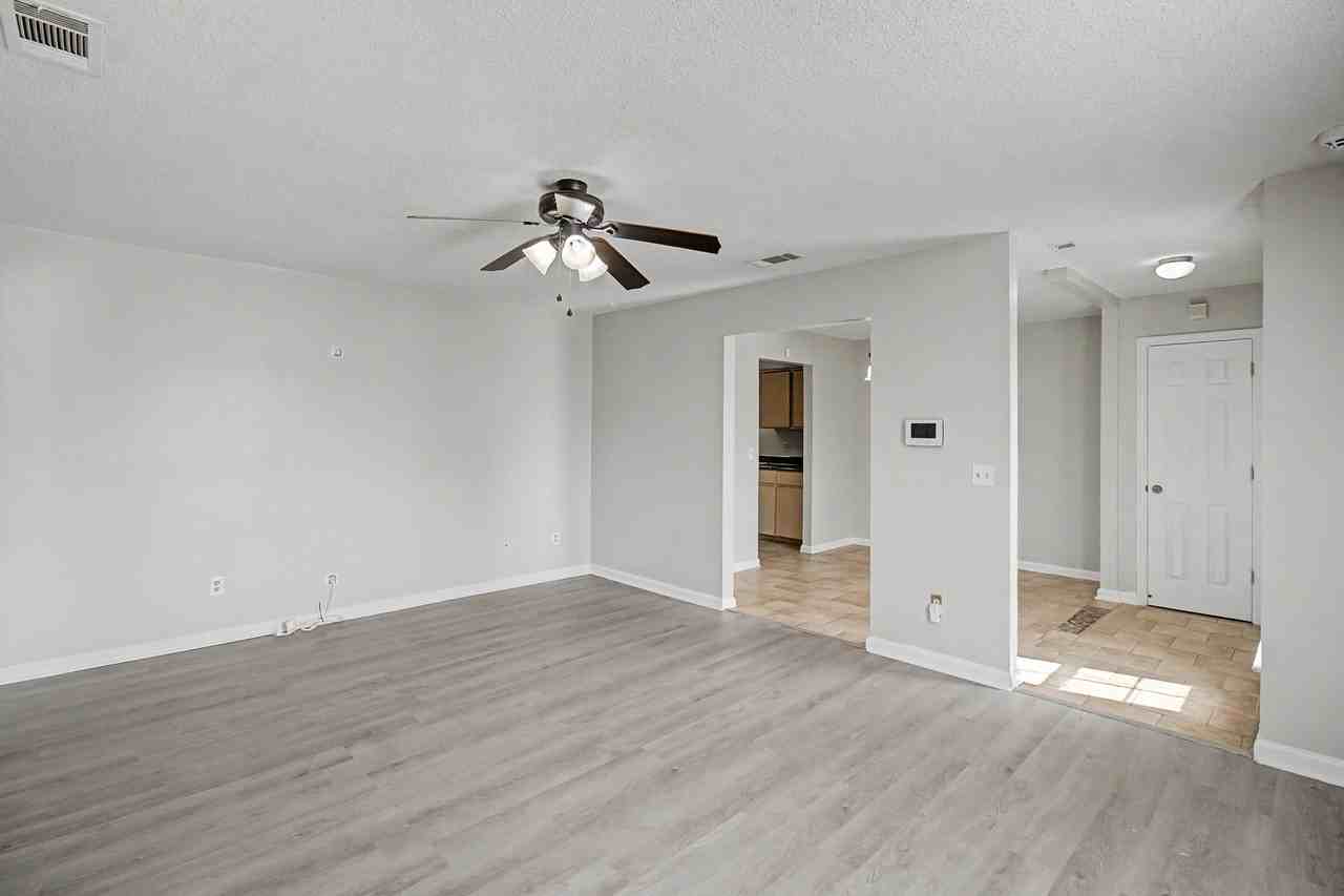 1651 Latham Ct #1 - Photo 6 of 31