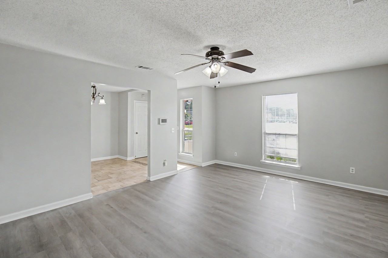 1651 Latham Ct #1 - Photo 7 of 31