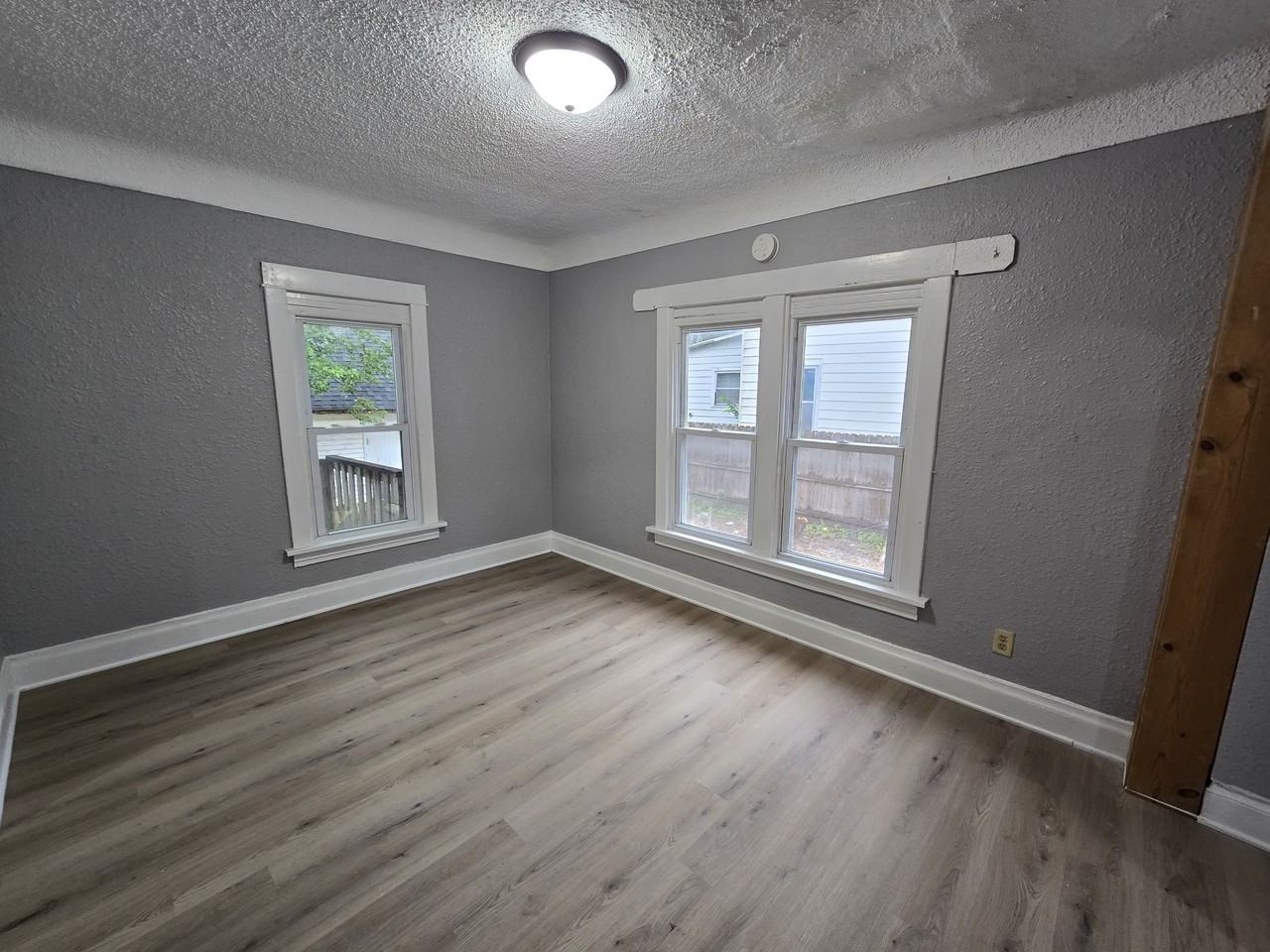 642 Dawson St #1 - Photo 7 of 23