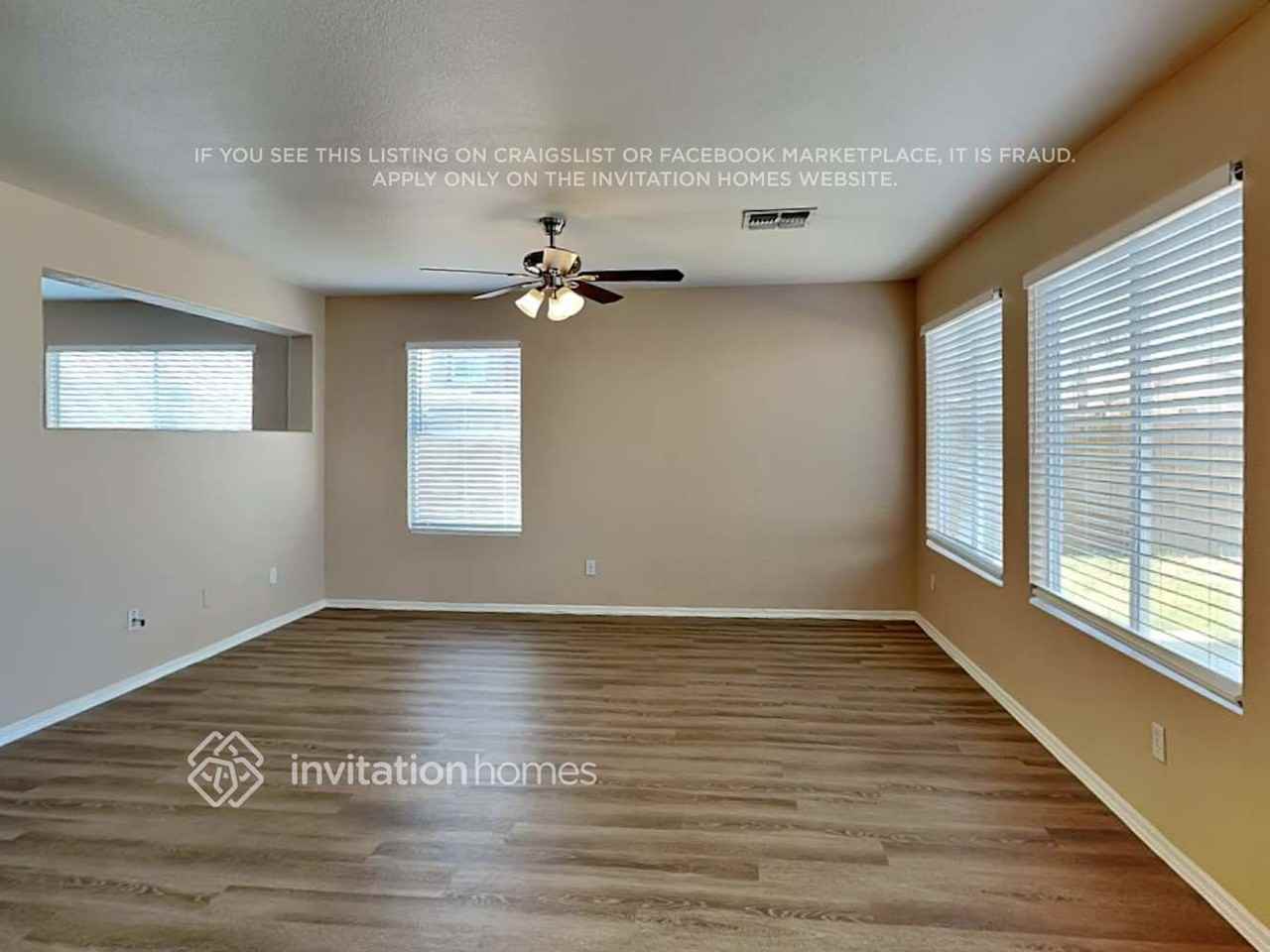 14572 N 154th Ave - Photo 4 of 23