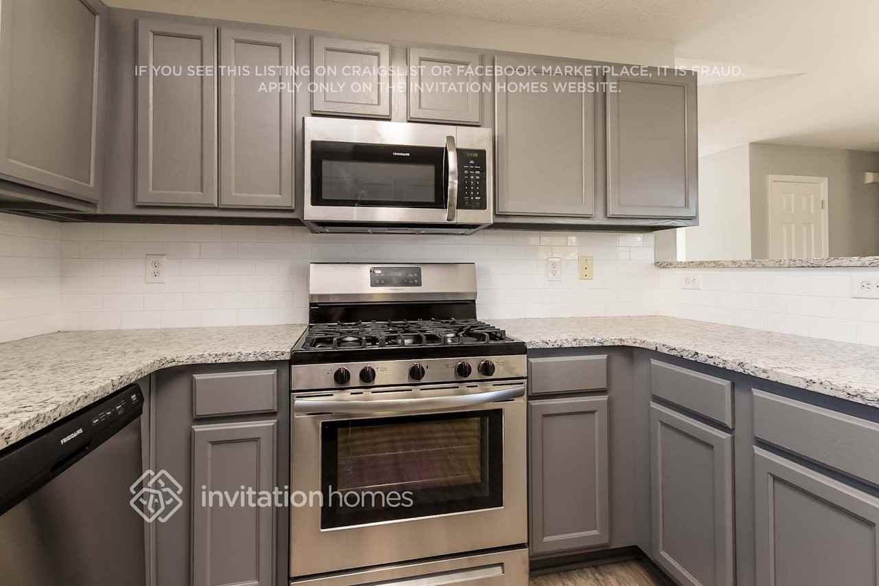 4611 Orange Dr Nw - Photo 7 of 20
