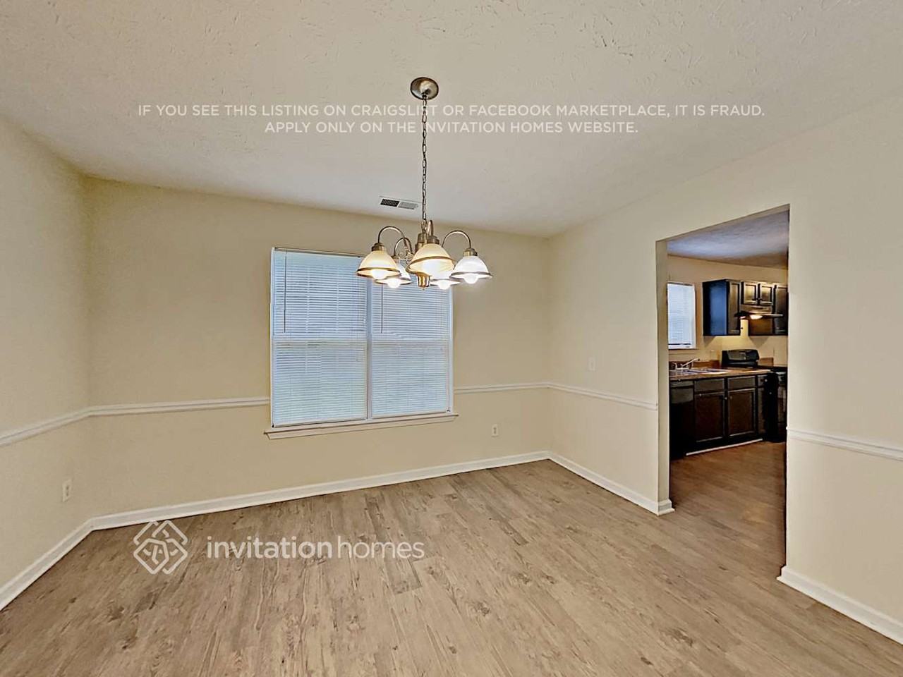 2802 Crestworth Ln - Photo 6 of 21