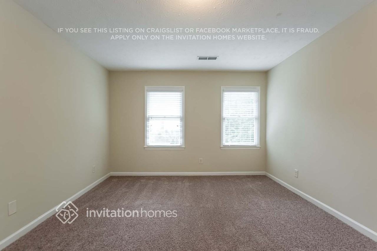 1166 Kings Arm Ct - Photo 3 of 12