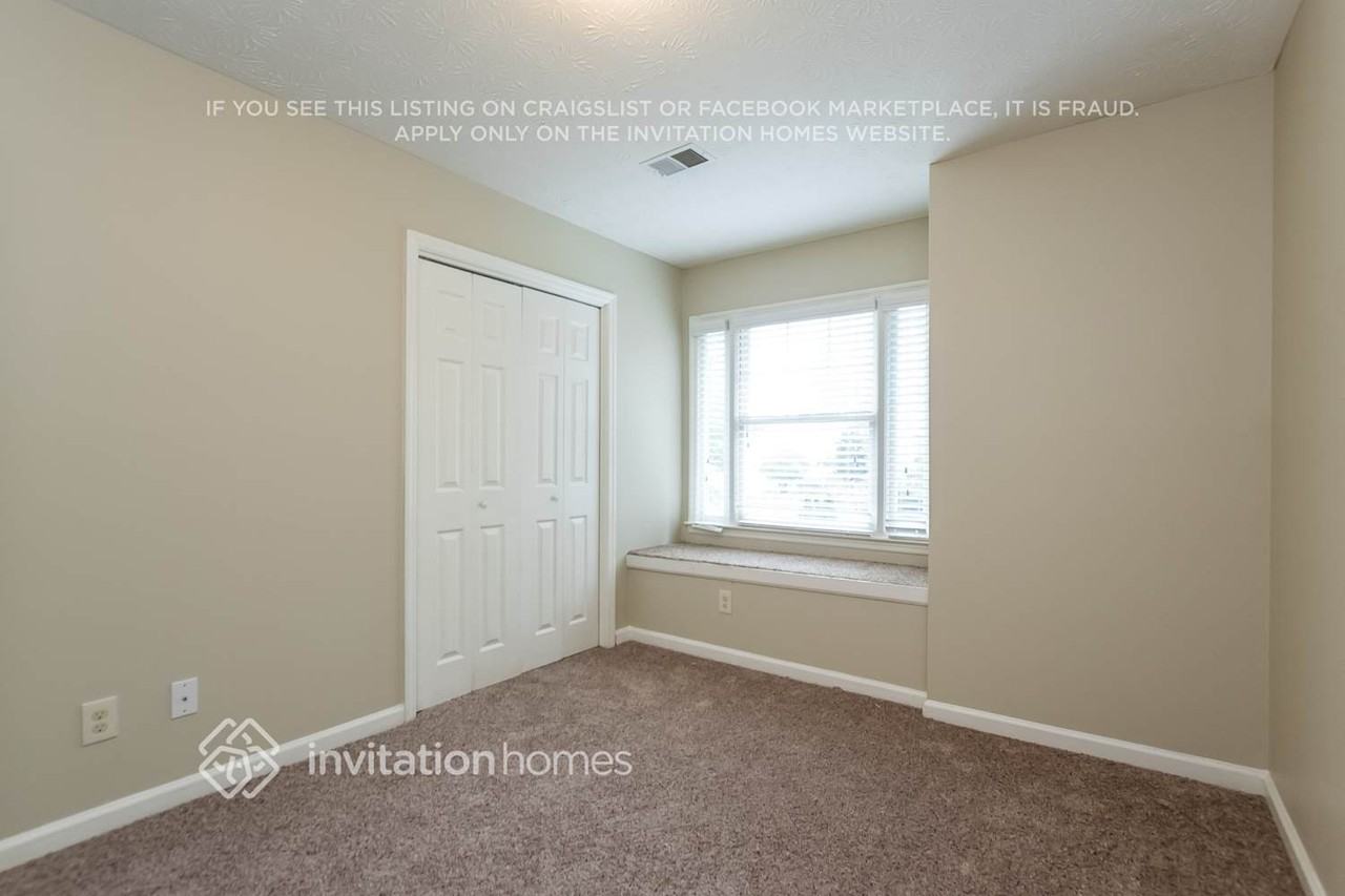 1166 Kings Arm Ct - Photo 4 of 12
