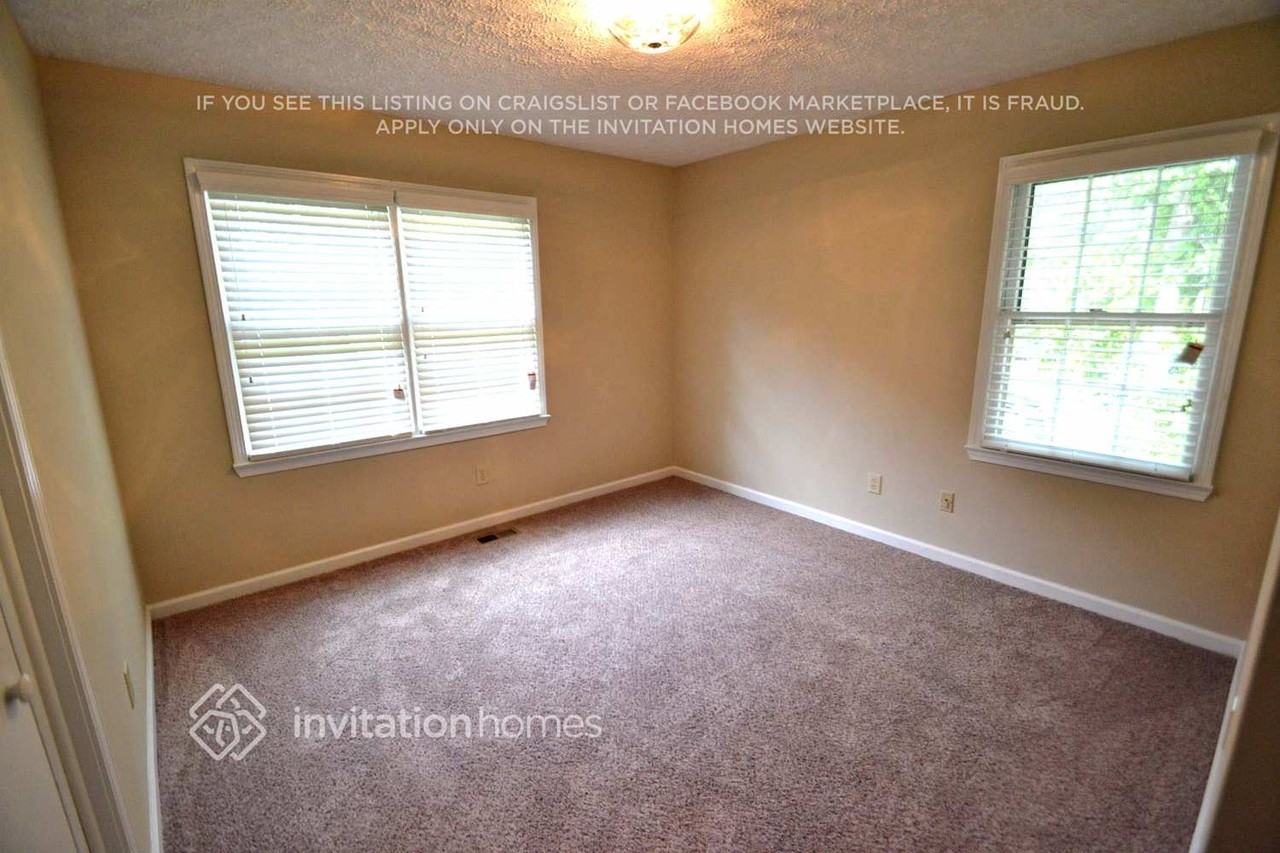24 Corley Cir - Photo 3 of 5