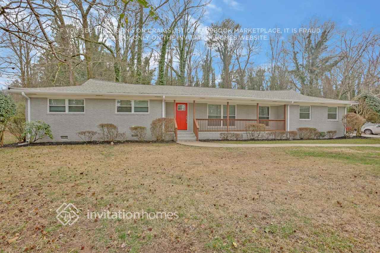 1707 Laurens Dr Sw - Photo 3 of 25