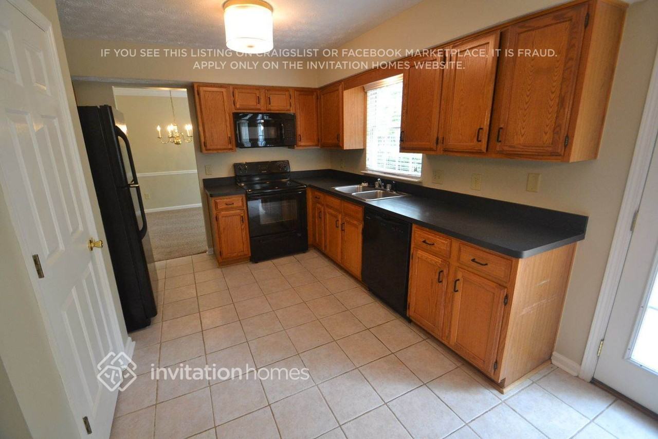 495 Meadowfield Ct - Photo 6 of 17
