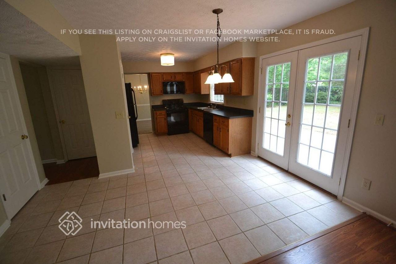 495 Meadowfield Ct - Photo 7 of 17