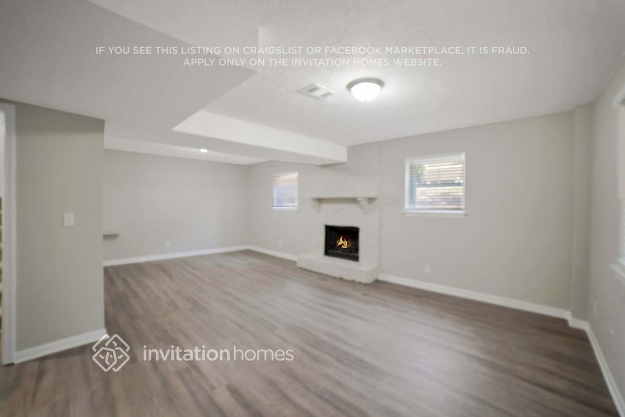 3200 Vail Ct - Photo 3 of 24