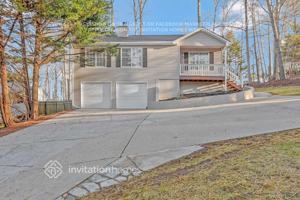 featured image of 3335 Catalina Dr