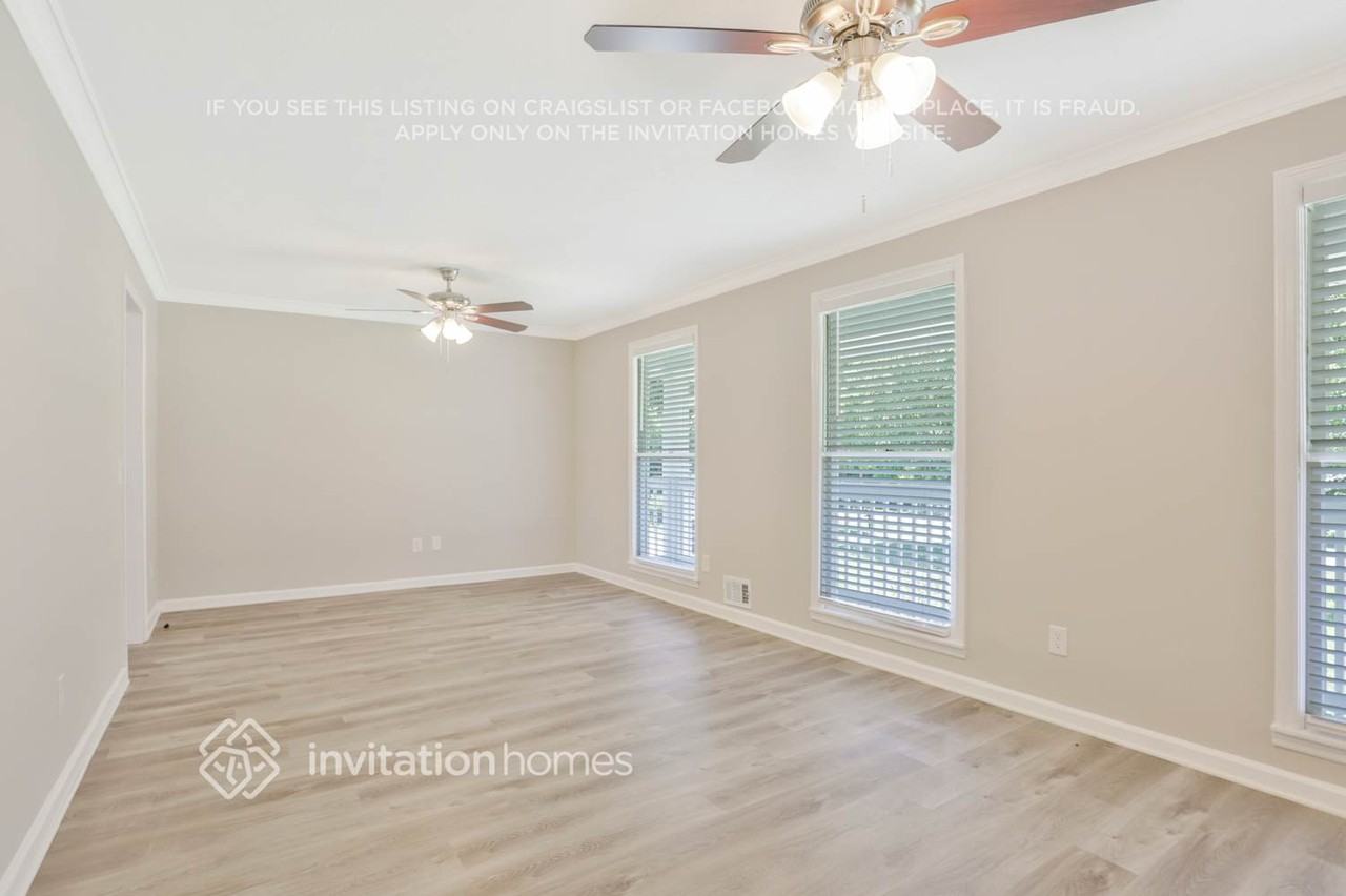 5614 Stewart Mill Rd - Photo 4 of 21