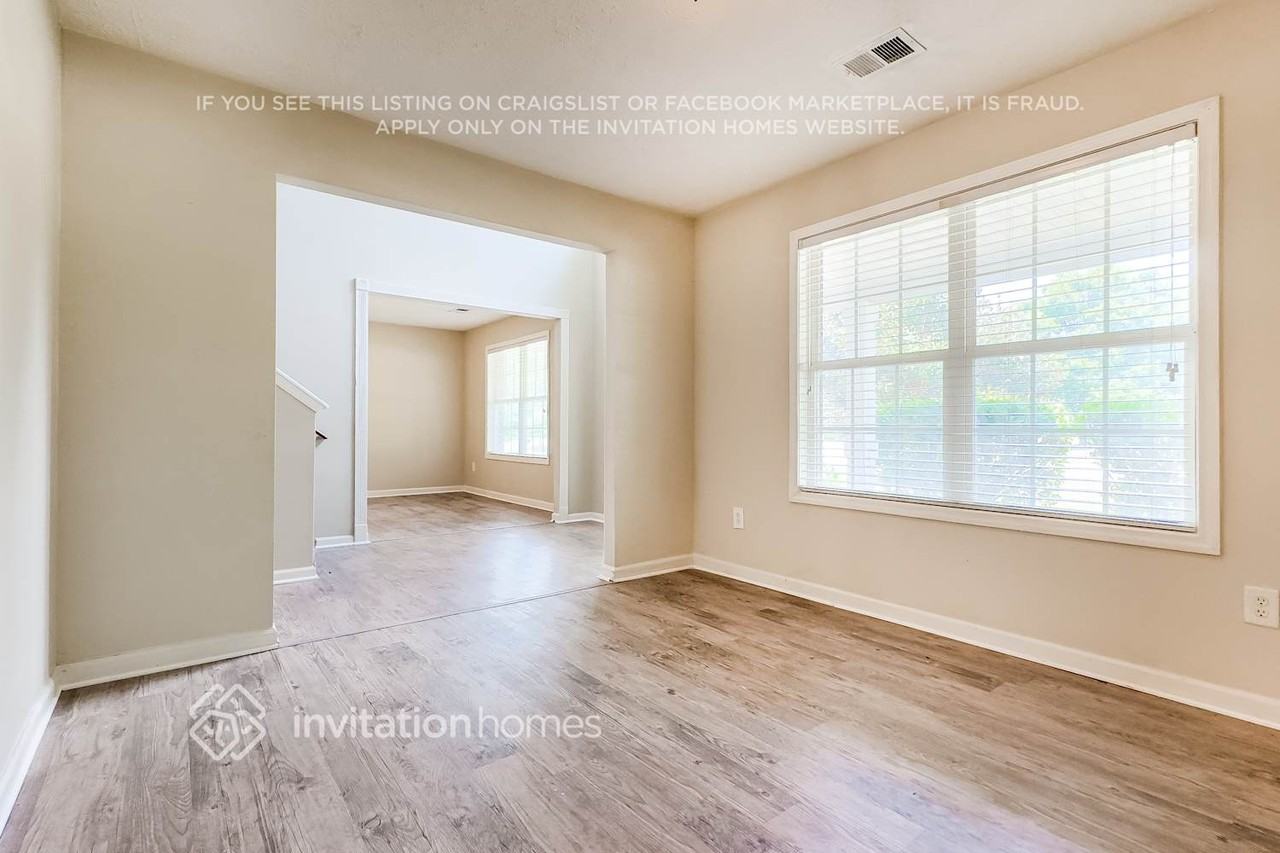 260 Glen Echo Dr - Photo 4 of 18