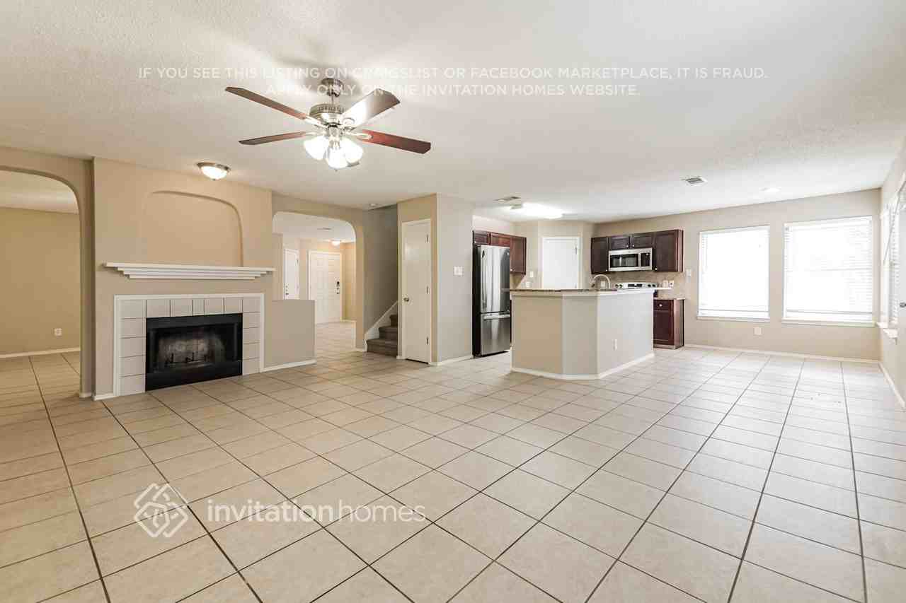 2040 Cardinal Ln - Photo 7 of 18