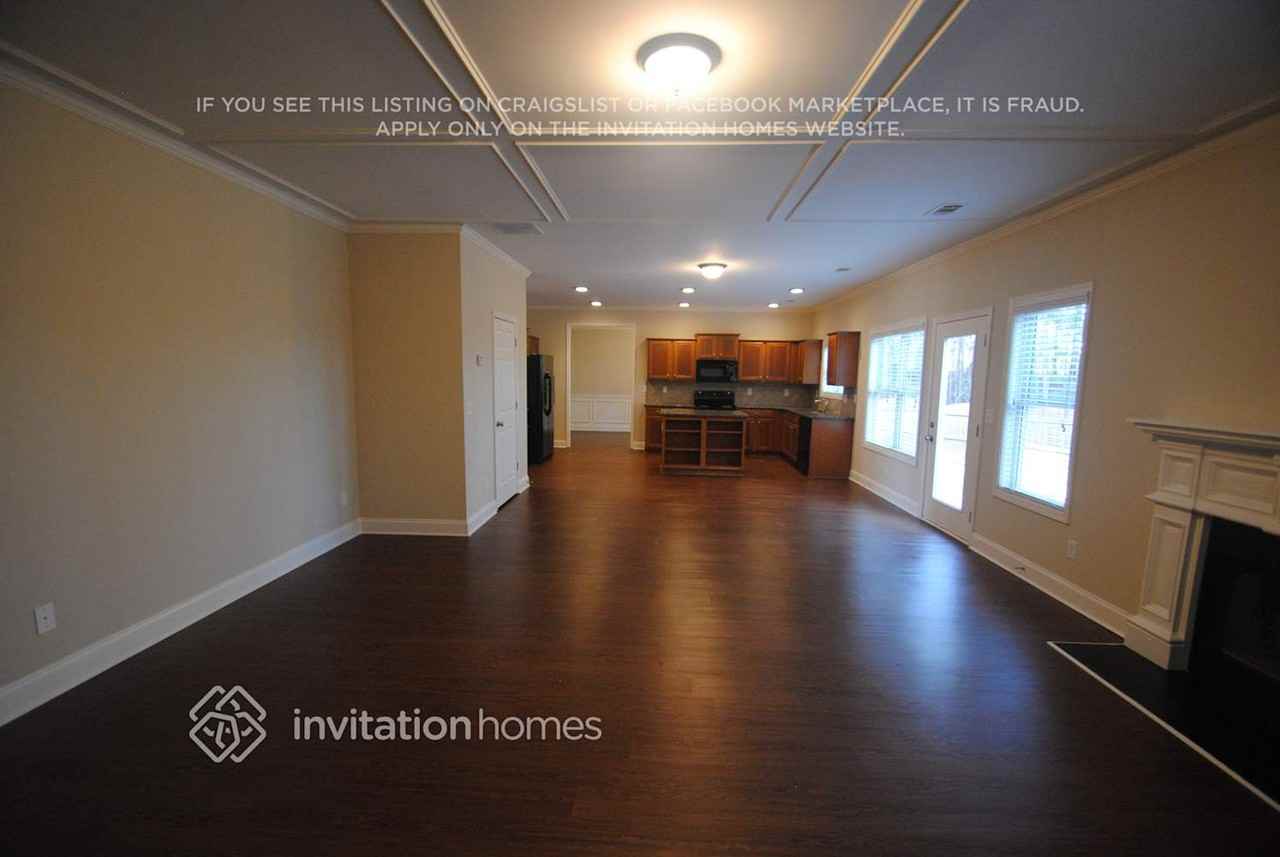 3555 Autumn Brooke Ct - Photo 3 of 18