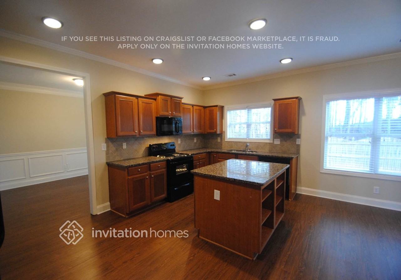 3555 Autumn Brooke Ct - Photo 5 of 18