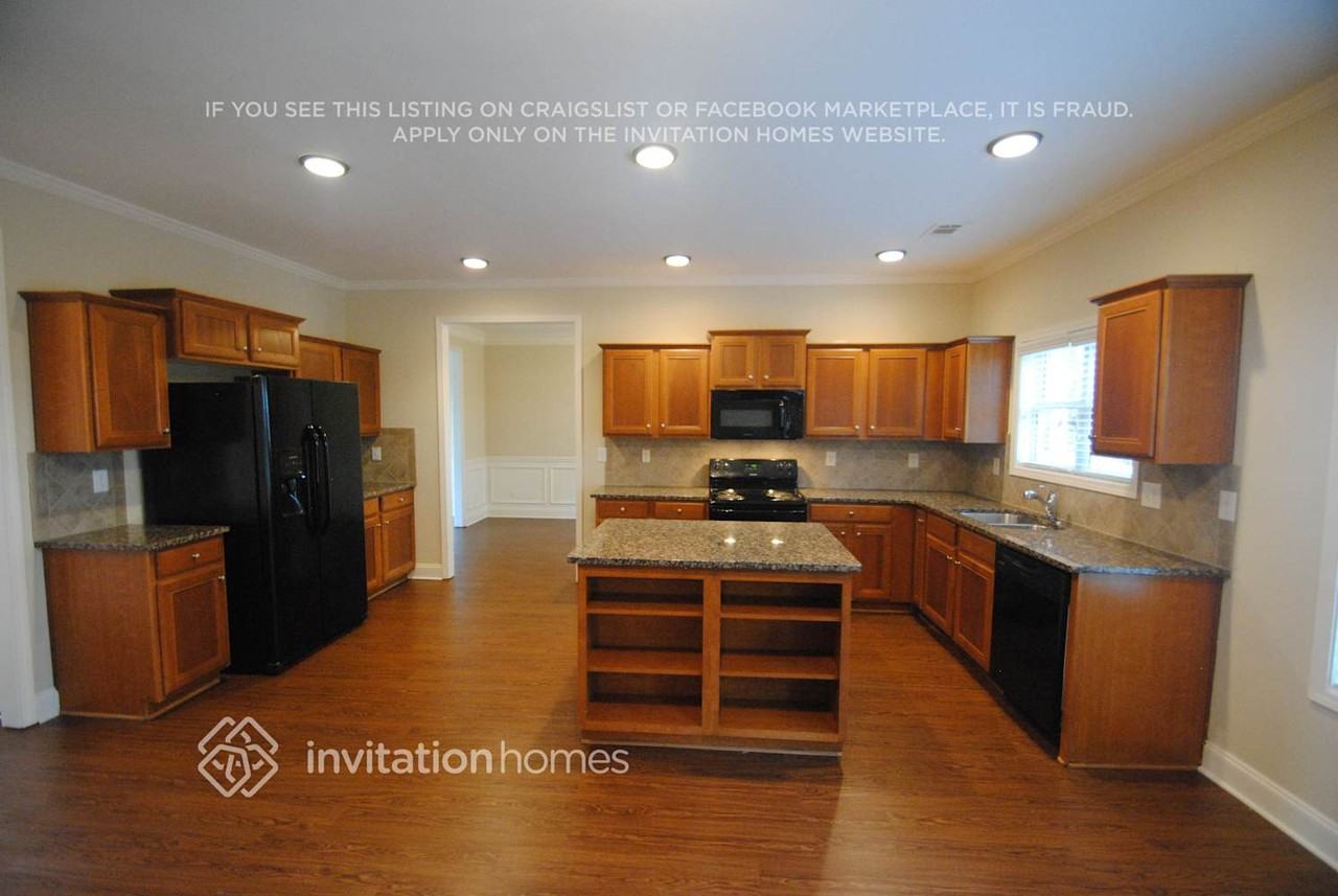 3555 Autumn Brooke Ct - Photo 6 of 18