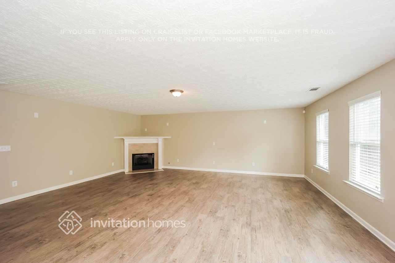3099 Meadow Point Dr - Photo 5 of 18