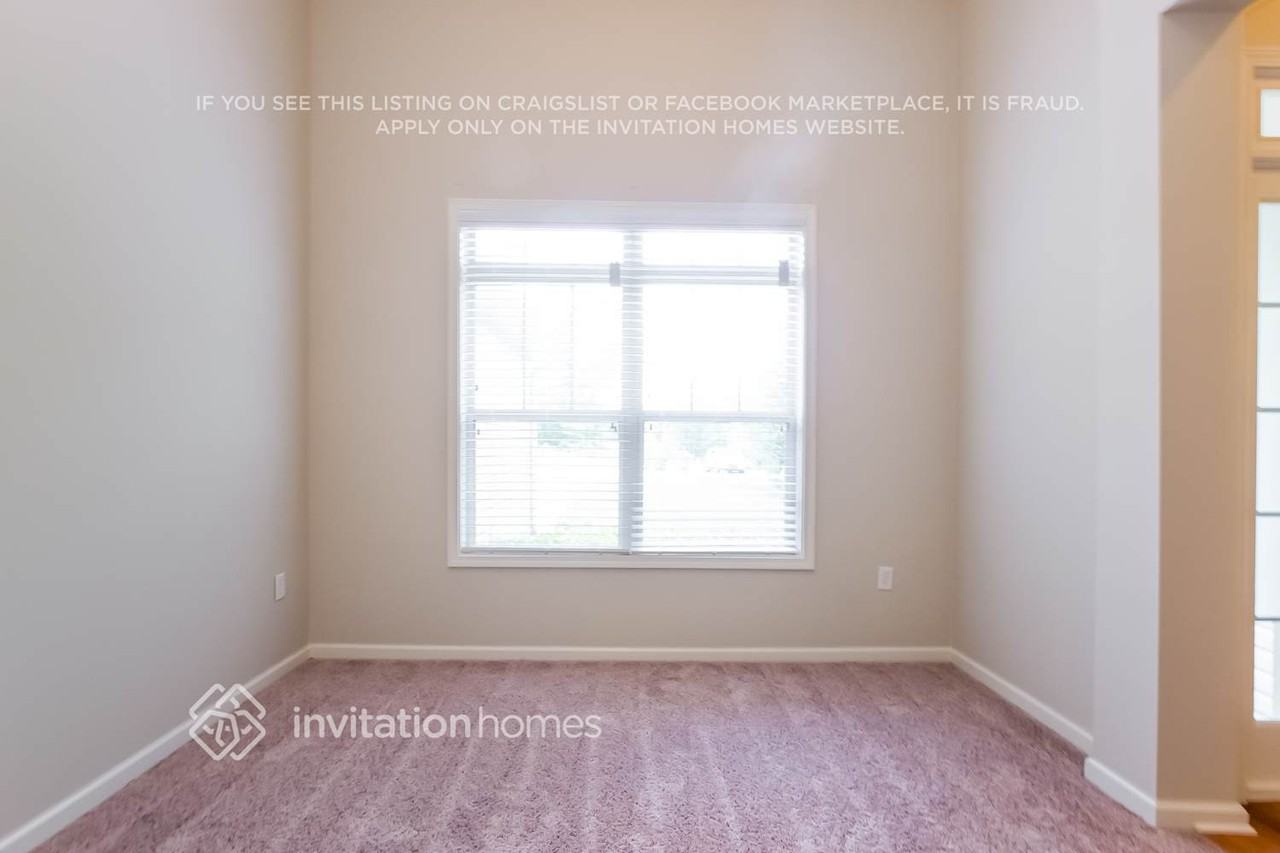229 Meadow Pt - Photo 4 of 20