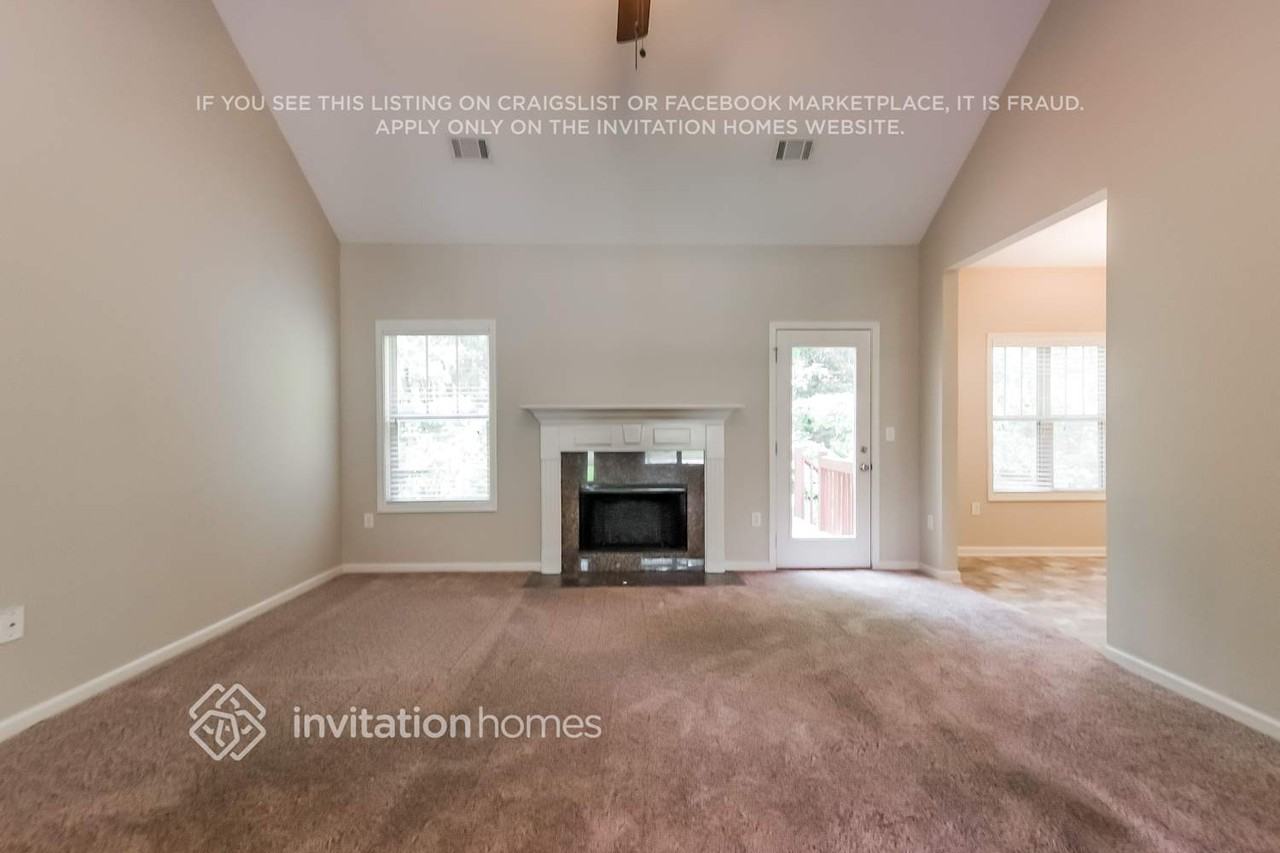 229 Meadow Pt - Photo 6 of 20