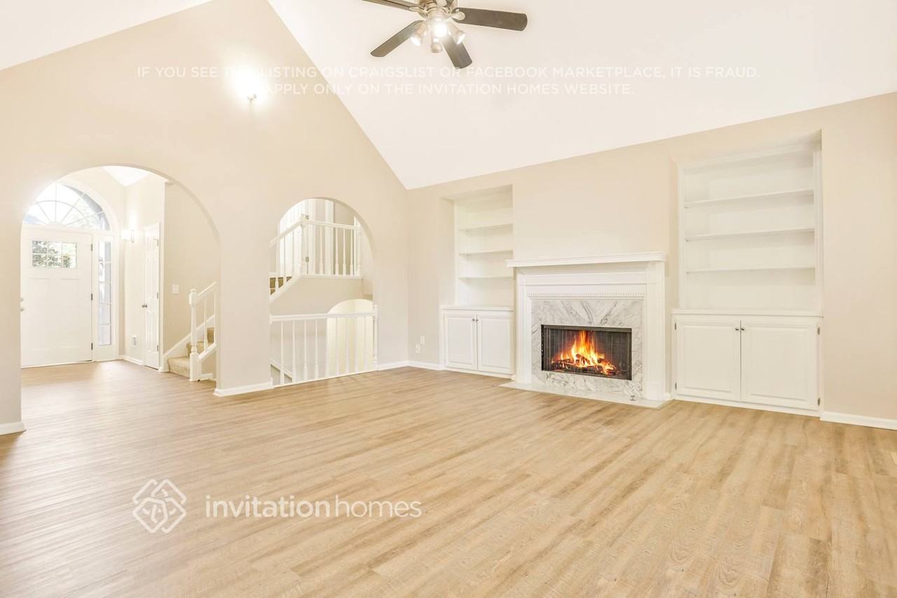 2447 Doubletree Dr Nw - Photo 5 of 28
