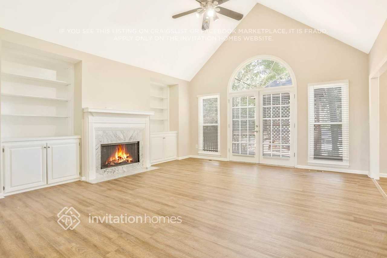2447 Doubletree Dr Nw - Photo 7 of 28