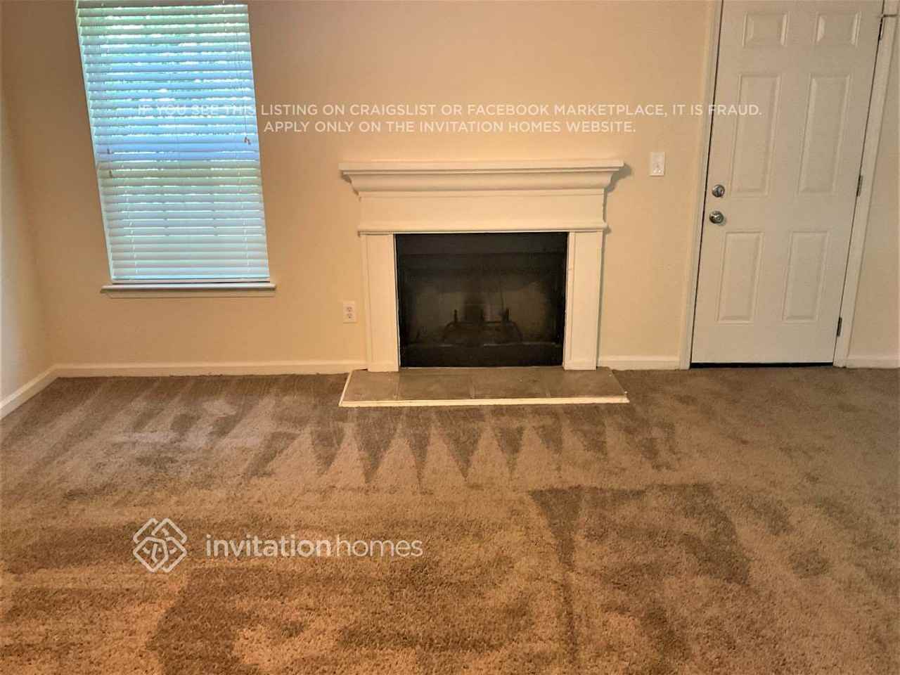 4410 Ravenwood Dr - Photo 4 of 15