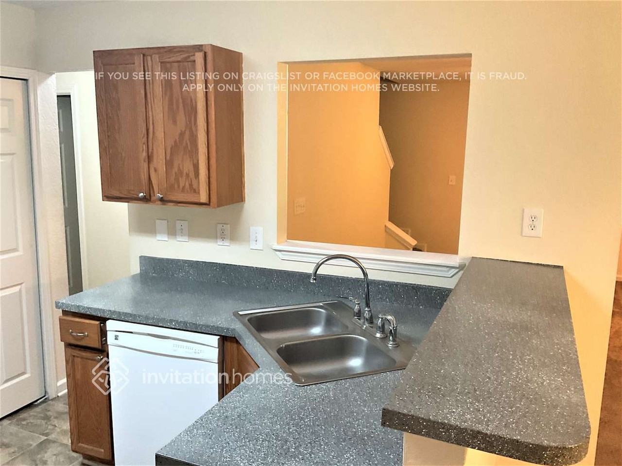 4410 Ravenwood Dr - Photo 6 of 15