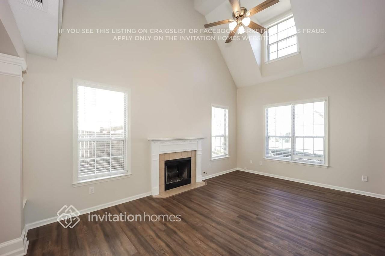 1173 Rhyne Chase Se - Photo 5 of 16