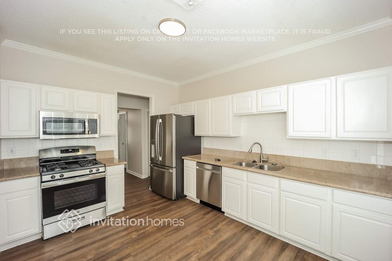 1173 Rhyne Chase Se - Photo 6 of 16