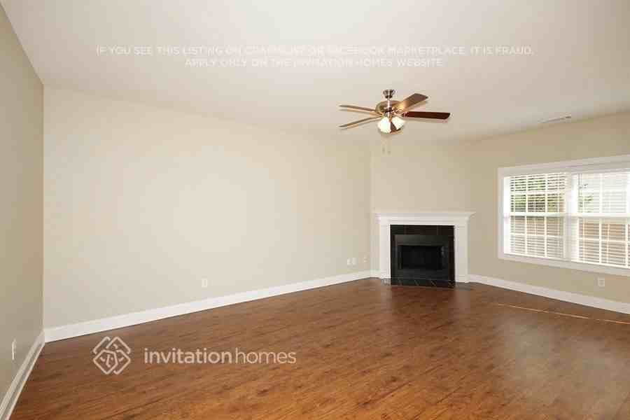 5215 Cactus Cove Ln - Photo 2 of 18