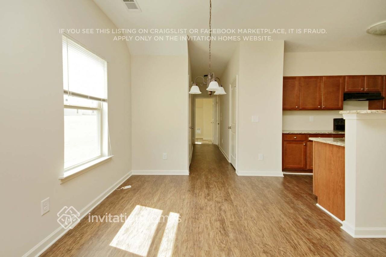 4325 Ewing Farm Ct - Photo 4 of 17