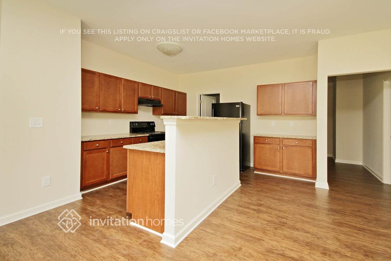 4325 Ewing Farm Ct - Photo 5 of 17