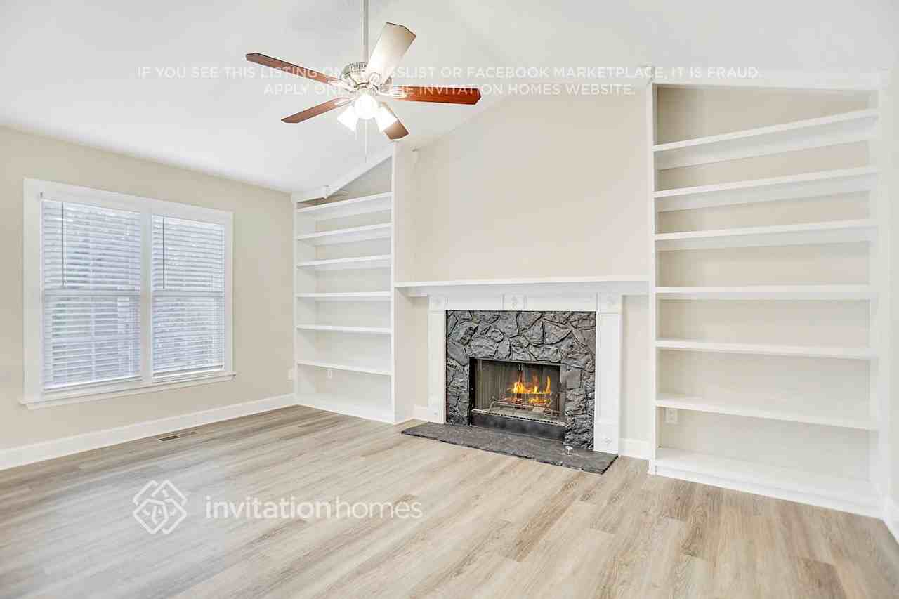 126 Aztec Way Se - Photo 4 of 26