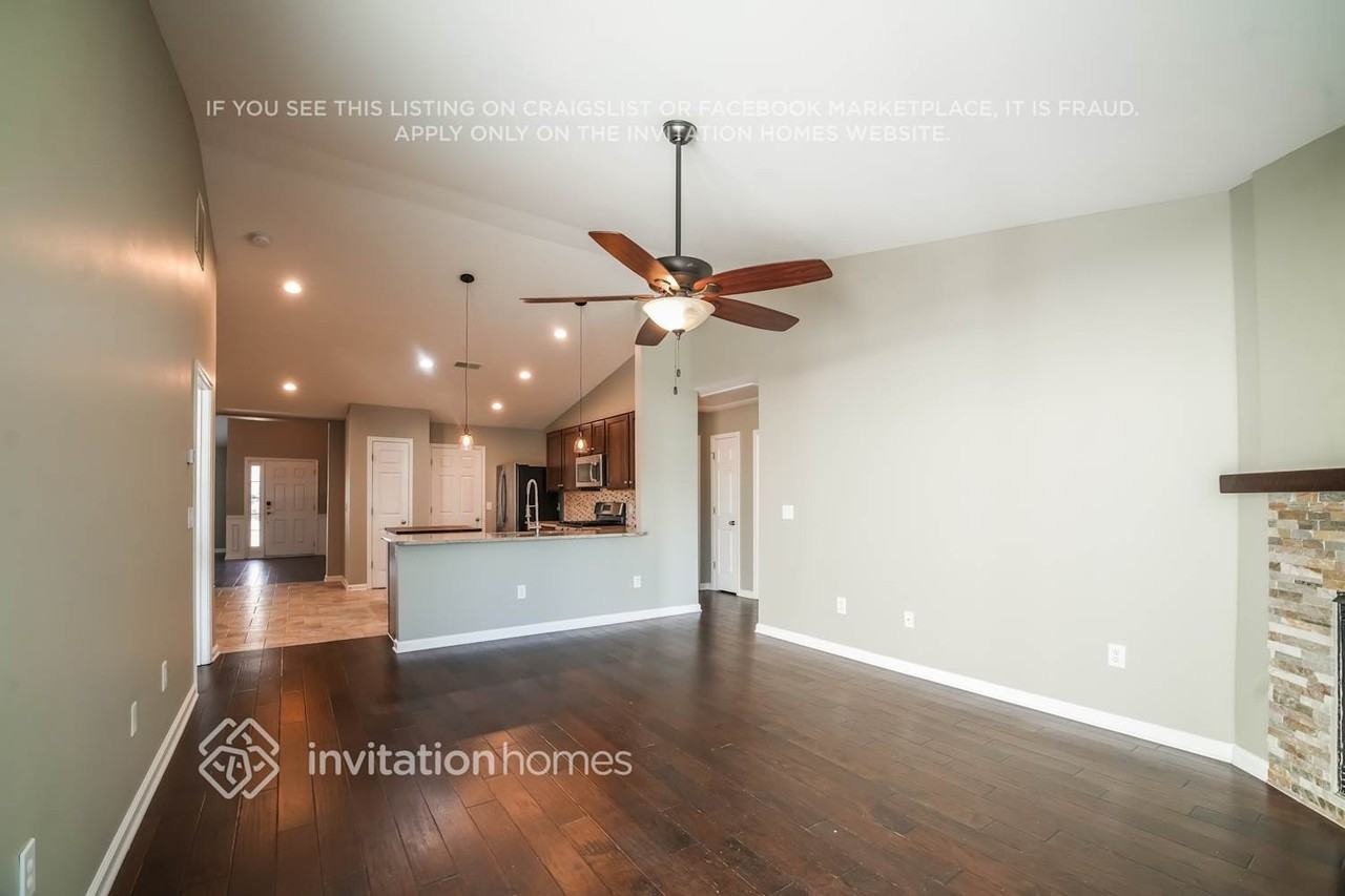 351 Springs Xing - Photo 4 of 15
