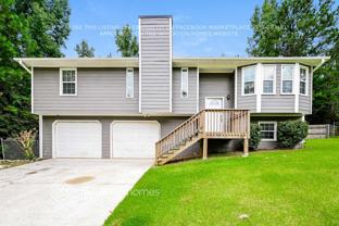 734 Shoreline Trl Se - Photo 1 of 1