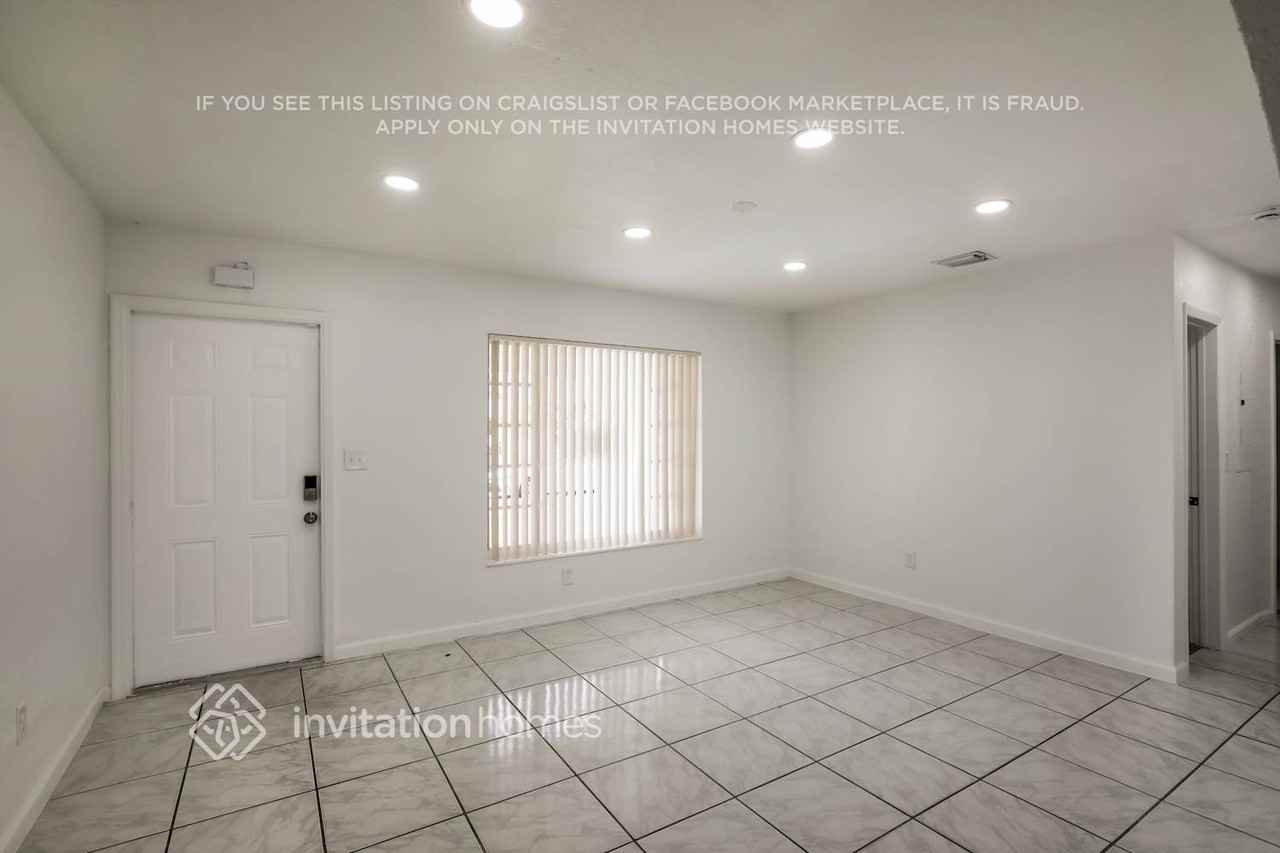 14544 Sw 105th Ct - Photo 3 of 17