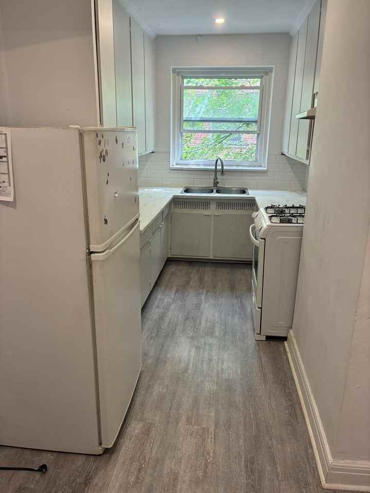 5821 Ch De La Côte-Saint-Luc — photo 3