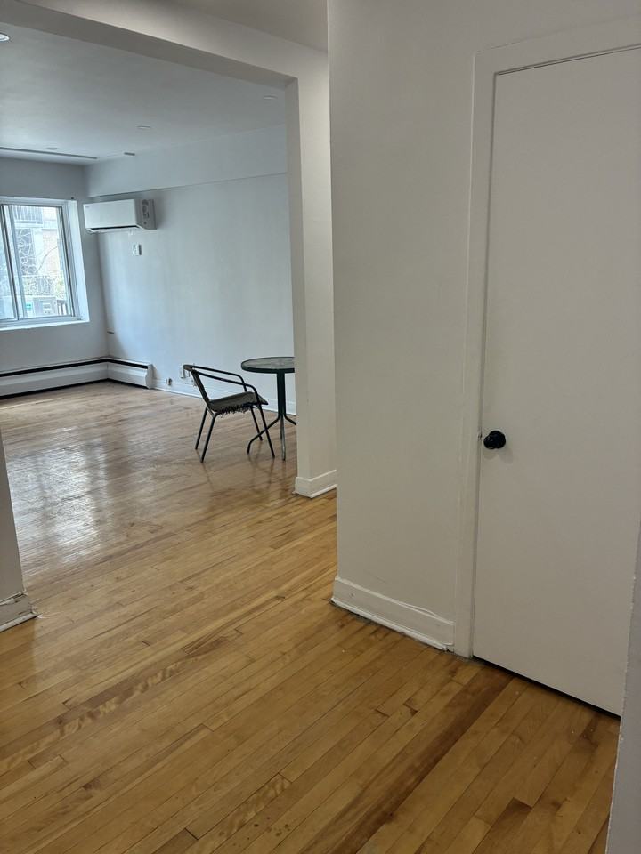 5475 Av Westminster — photo 1