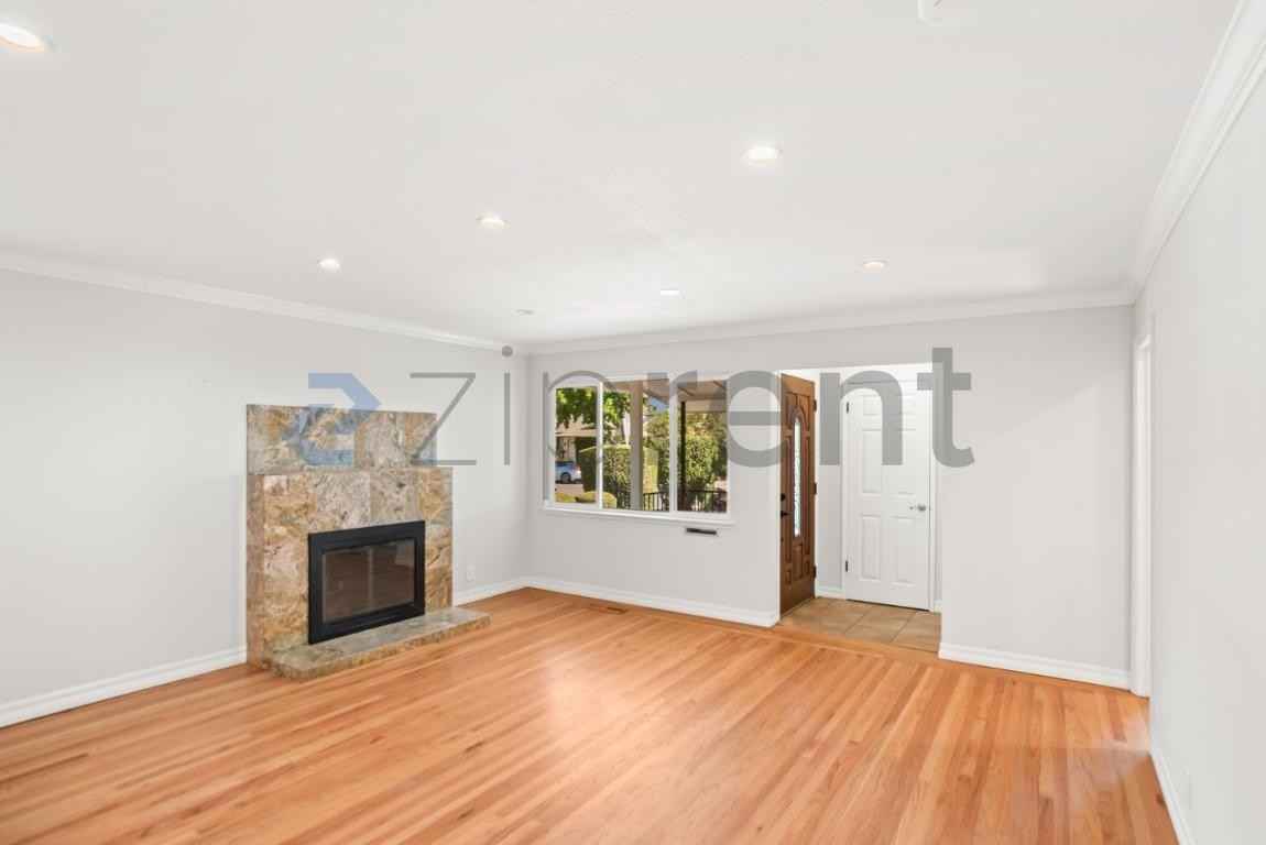 1443 Jeffery Ave - Photo 6 of 24