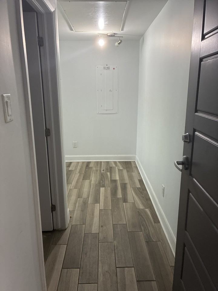 7070 Ch De La Côte-Saint-Luc — photo 1