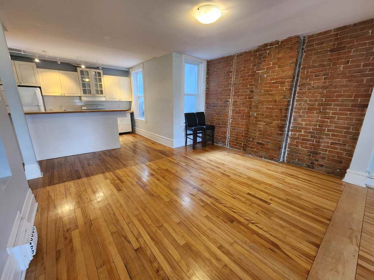 389 Daly Avenue - Photo 5 of 21