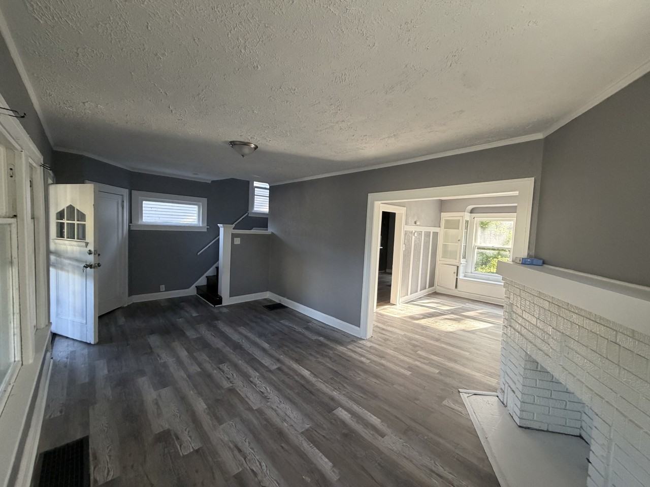 664 E 96th St #1 - Photo 4 of 19