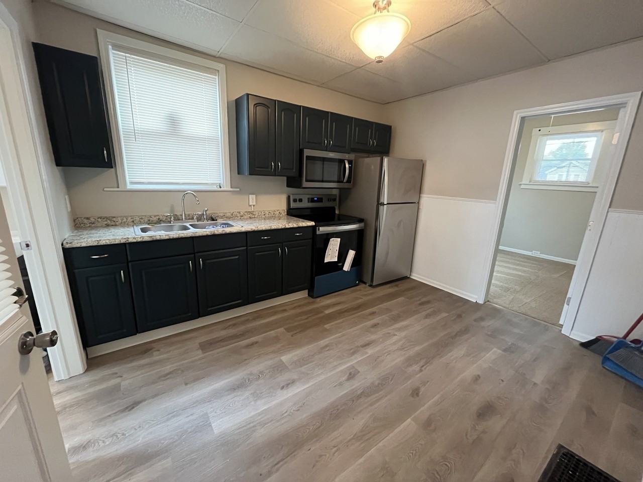 5722 Bridgetown Rd #1 - Photo 6 of 18