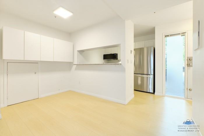 2621 Quebec St - Photo 3 of 25