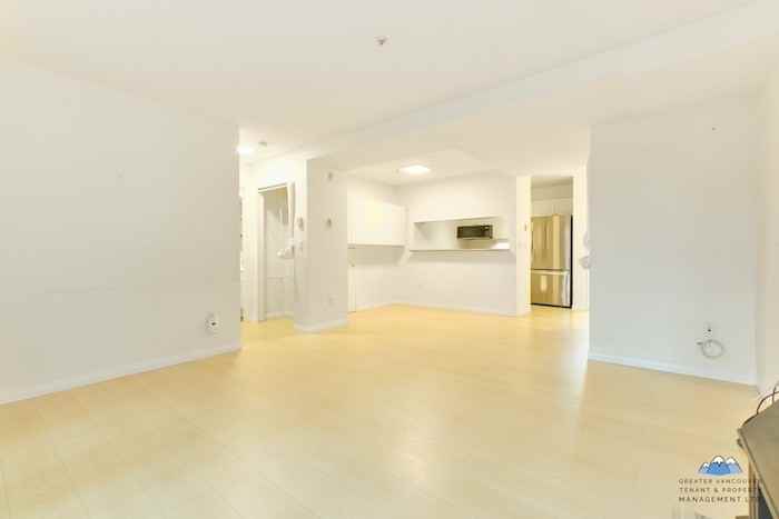 2621 Quebec St - Photo 4 of 25