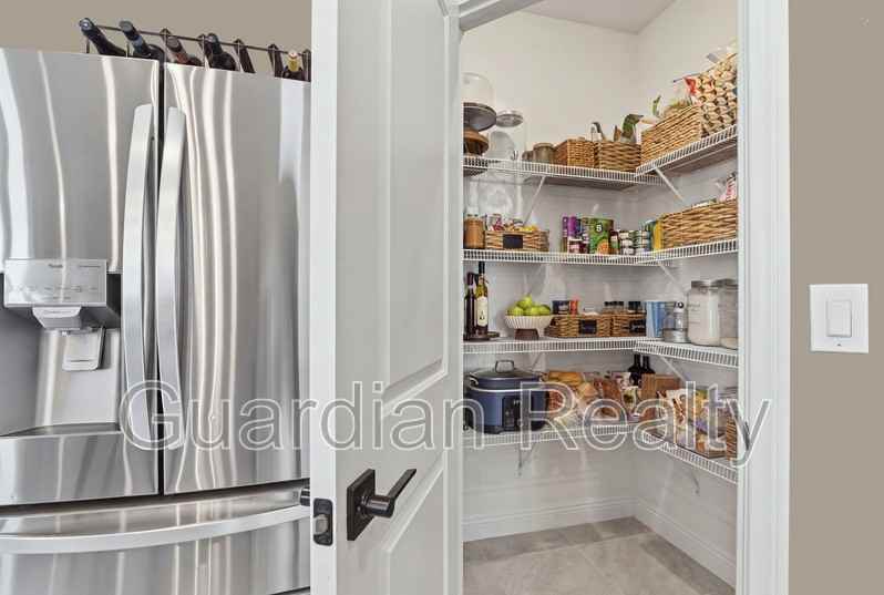 10190 Natural Anchor St - Photo 6 of 42