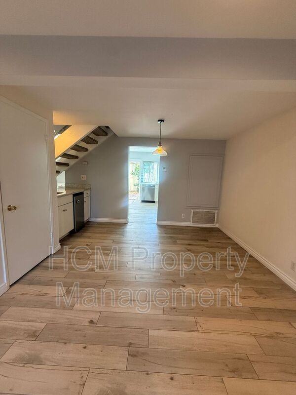 16065 Mount Pico Ct - Photo 3 of 20