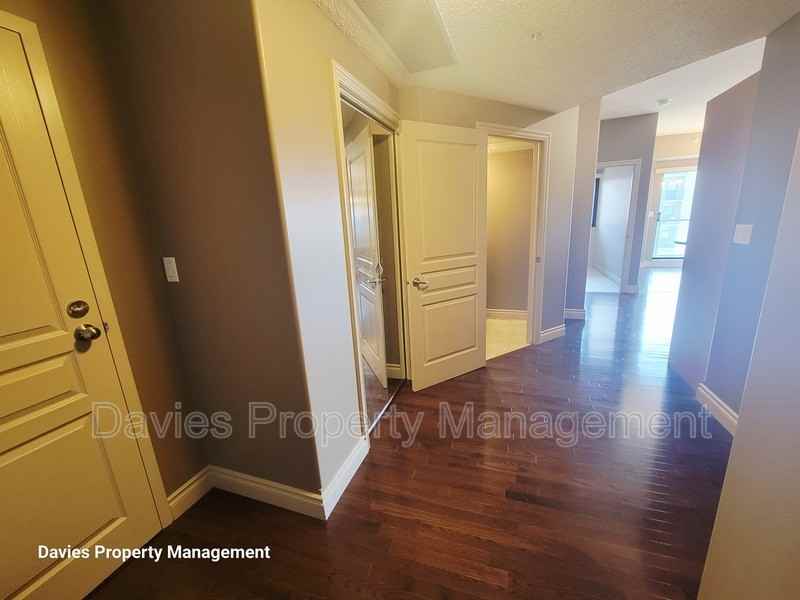 10319 111 St Nw #508 - Photo 6 of 27