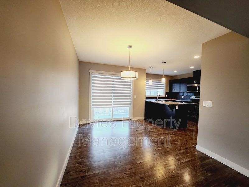 140 Youville Drive East Nw #13 - Photo 6 of 15